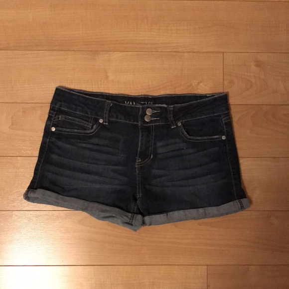 Vanity size 29 shorts - Picture 6 of 13